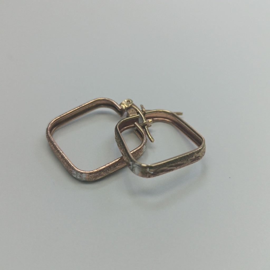 ARRACADAS PAR ORO, ORO COMBINADO 10 K 2.3 GRMS (SEMINUEVO)