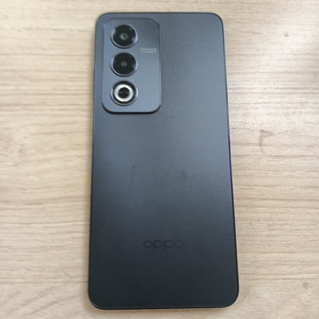 CELULAR OPPO A80 5G CPH2639 (2024) 256 GB 8 GB RAM (SEMINUEVO)