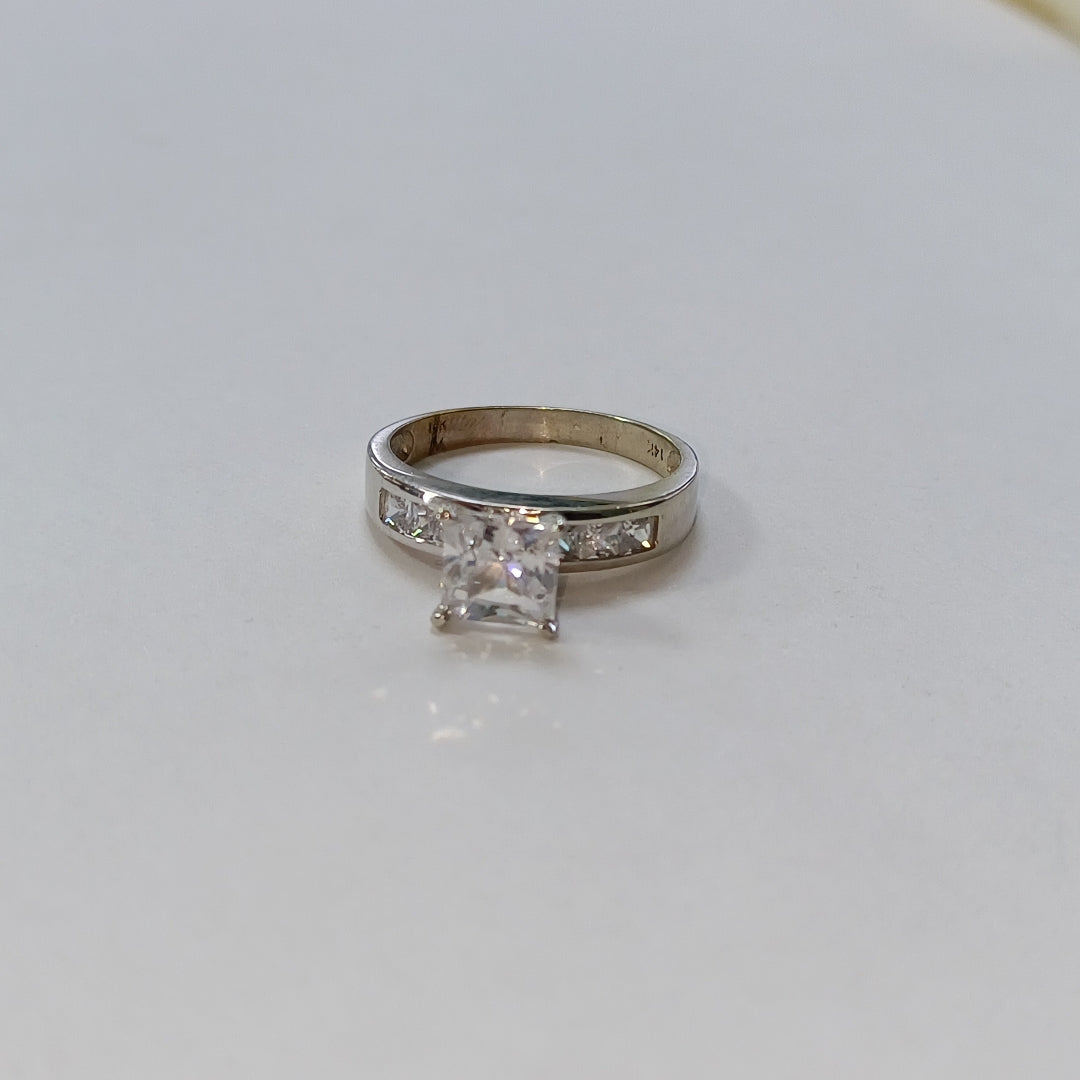 ANILLITO ORO 14 K 4 GRMS (SEMINUEVO)