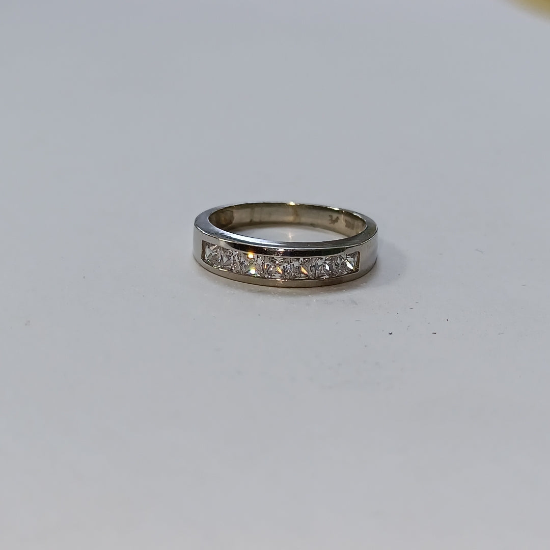 ANILLITO ORO BLANCO 14 K 3 GRMS (SEMINUEVO)