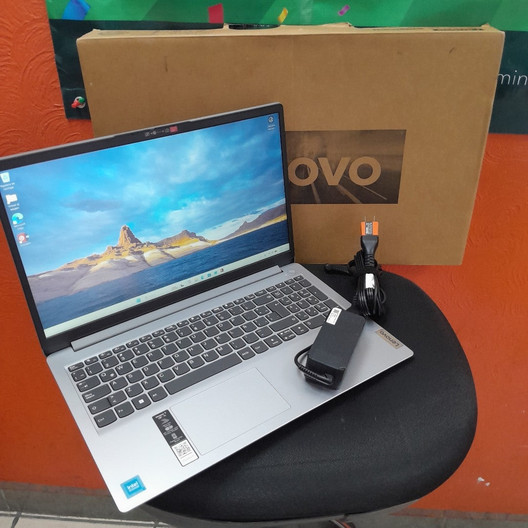 LAPTOP LENOVO IDEAPAD 1 15IJL7 (2025) 256 GB SSD 8 GB RAM (SEMINUEVO)