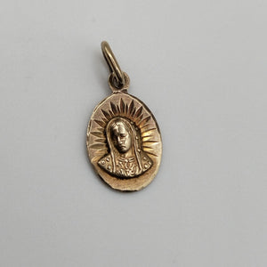 DIJE ORO 10 K 0.6 GRMS (SEMINUEVO)