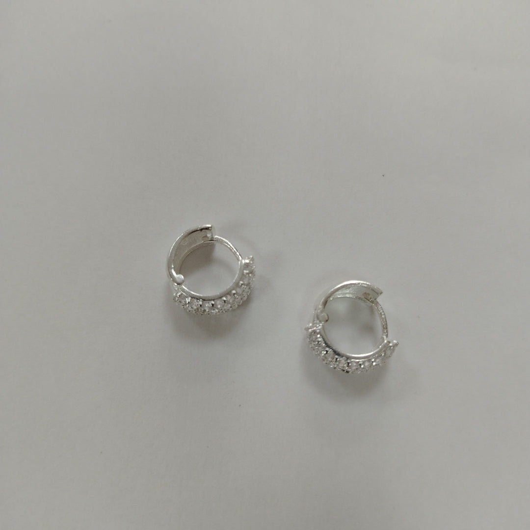 HUGGIES C/CIRCONIAS PLATA .925 5.6 GR (NUEVO)