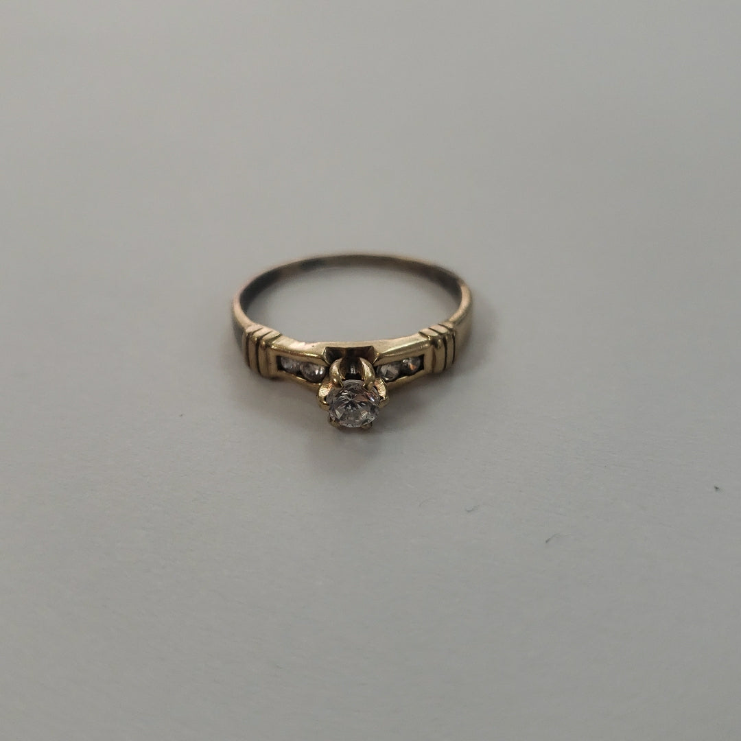 SOLITARIO ORO 14 K 1.4 GRMS (SEMINUEVO)