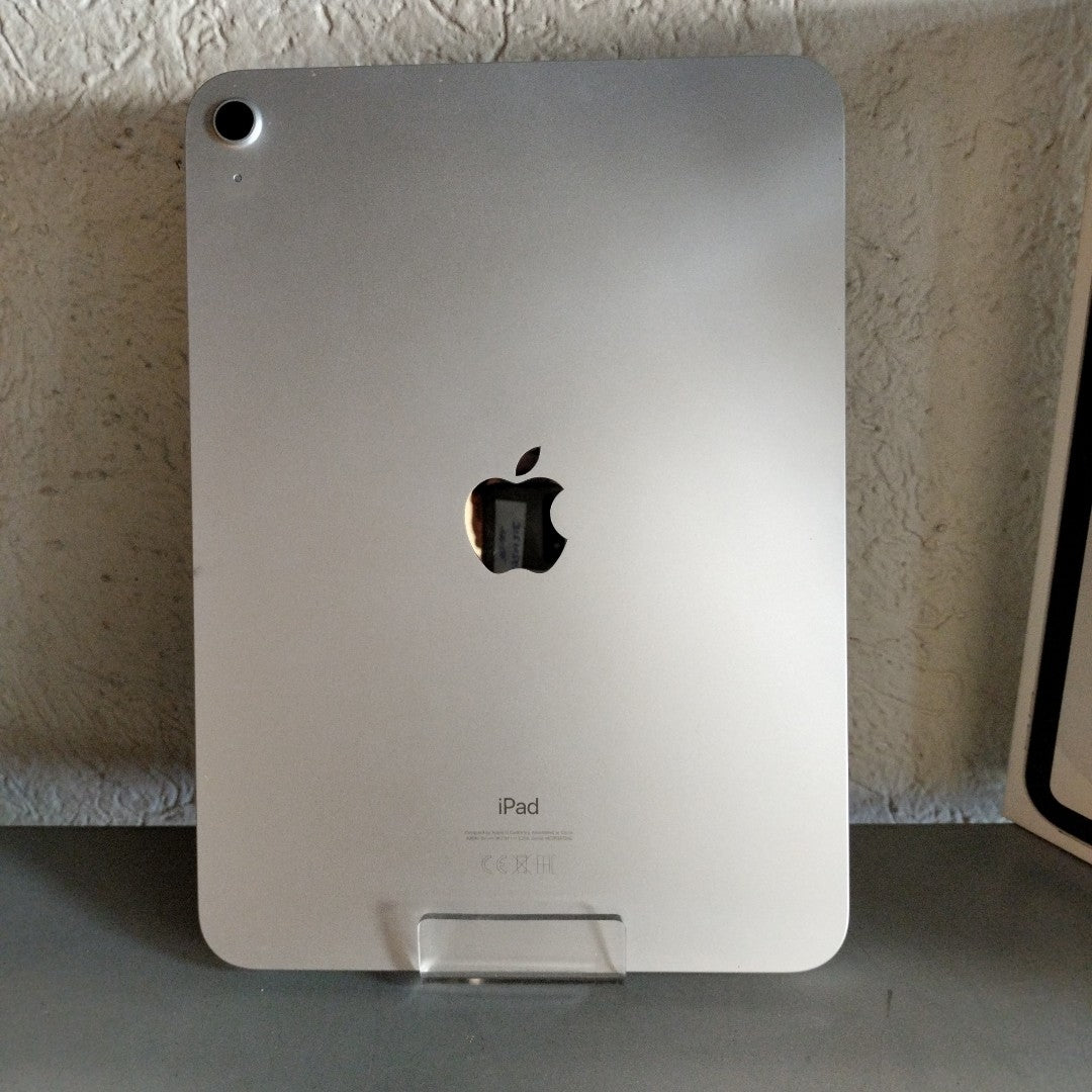TABLETA APPLE IPAD 10 A2696 256 GB 4 GB RAM (SEMINUEVO)