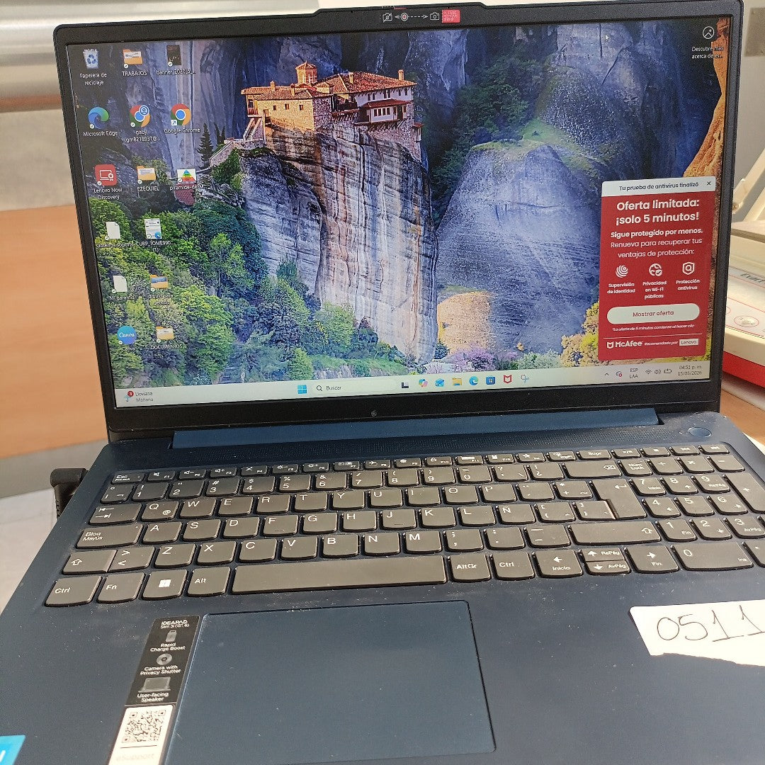 LAPTOP LENOVO IDEAPAD SLIM 3 15IAN8 (2024) 256 GB SSD 8 GB RAM (SEMINUEVO)