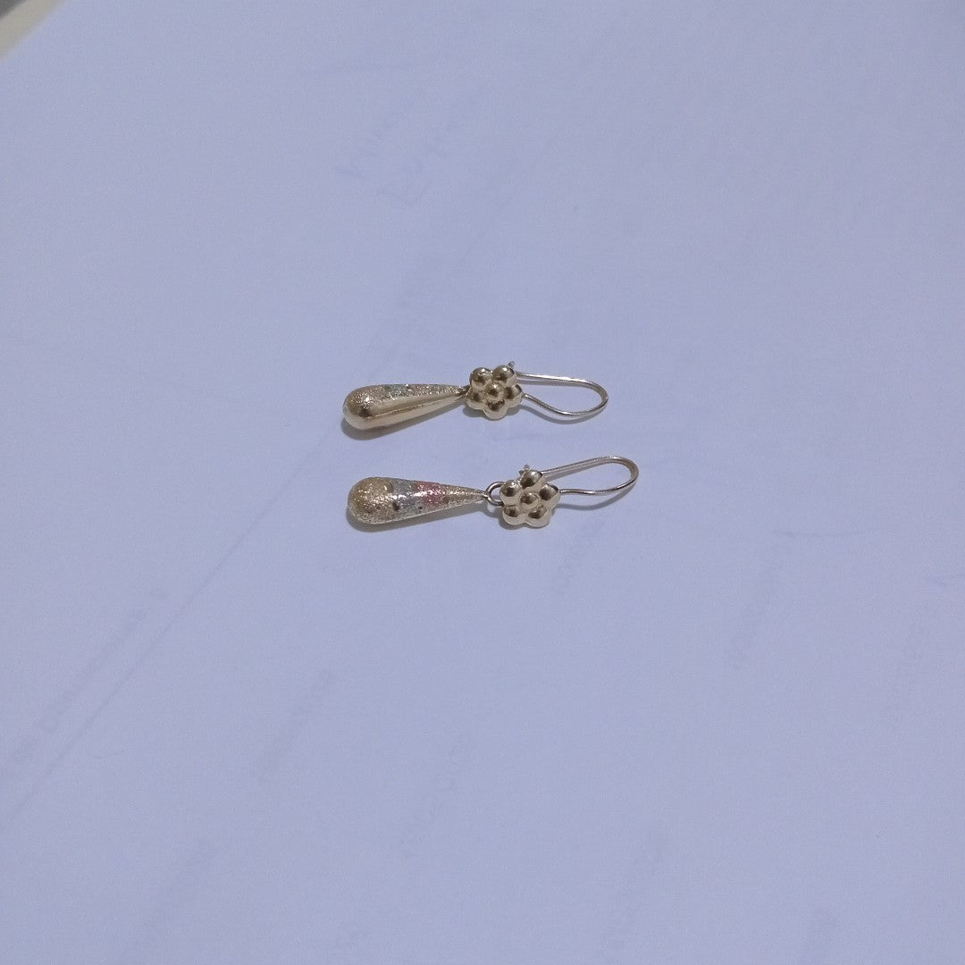 ARETES PAR ORO 10 K 1.6 GRMS (SEMINUEVO)