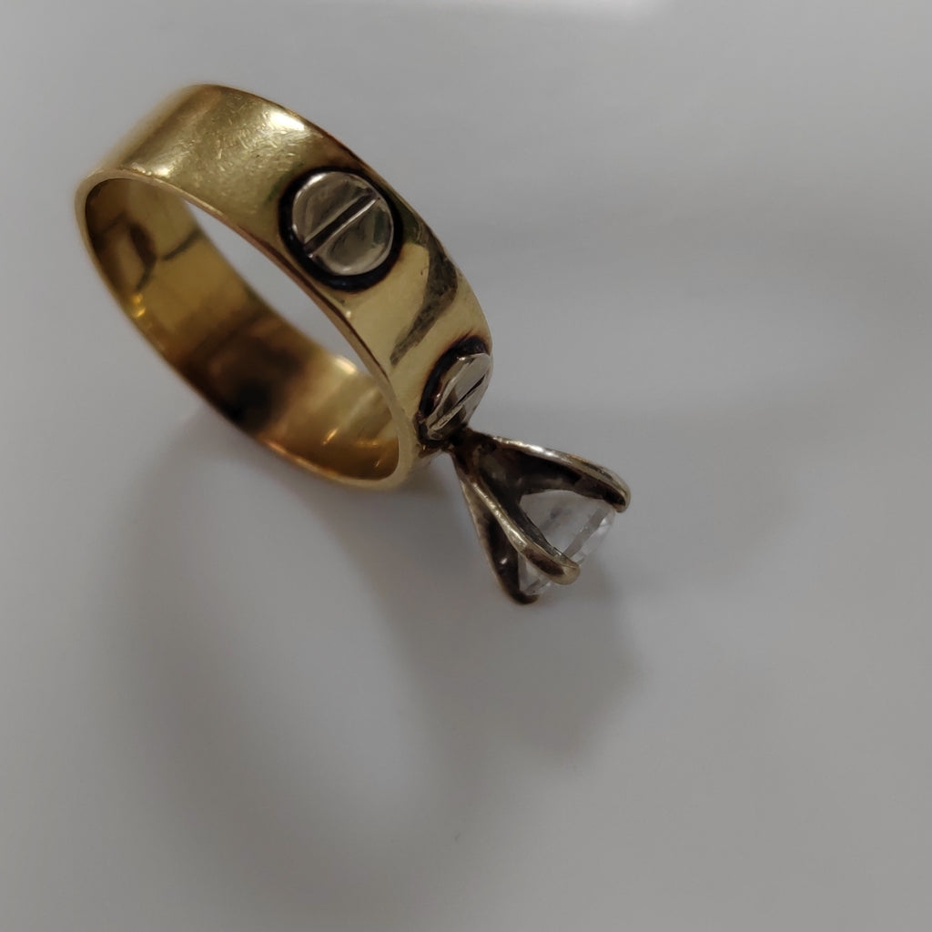 SOLITARIO ORO 14 K 4.8 GRMS (SEMINUEVO)