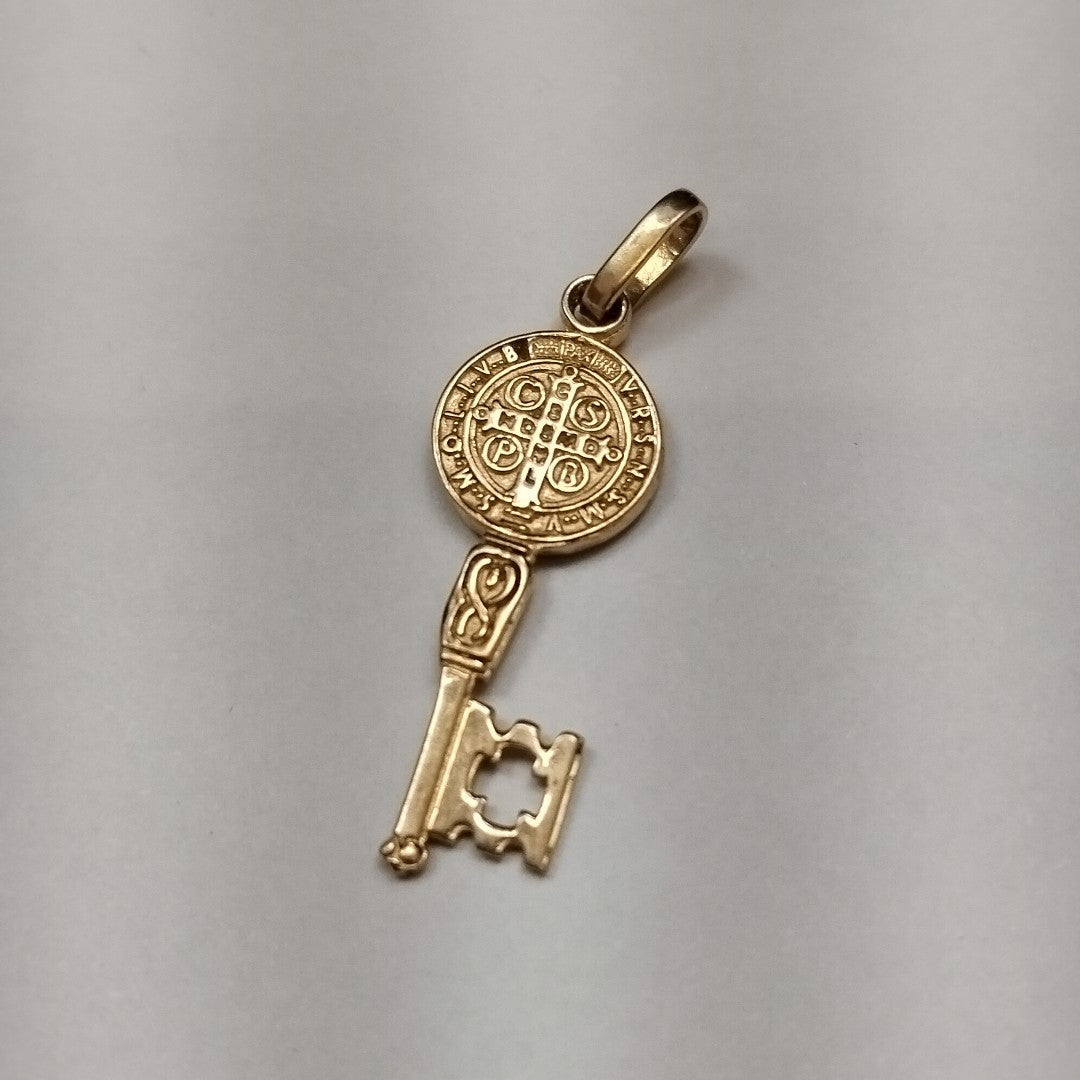 DIJE ORO 14 K 1.7 GRMS (SEMINUEVO)