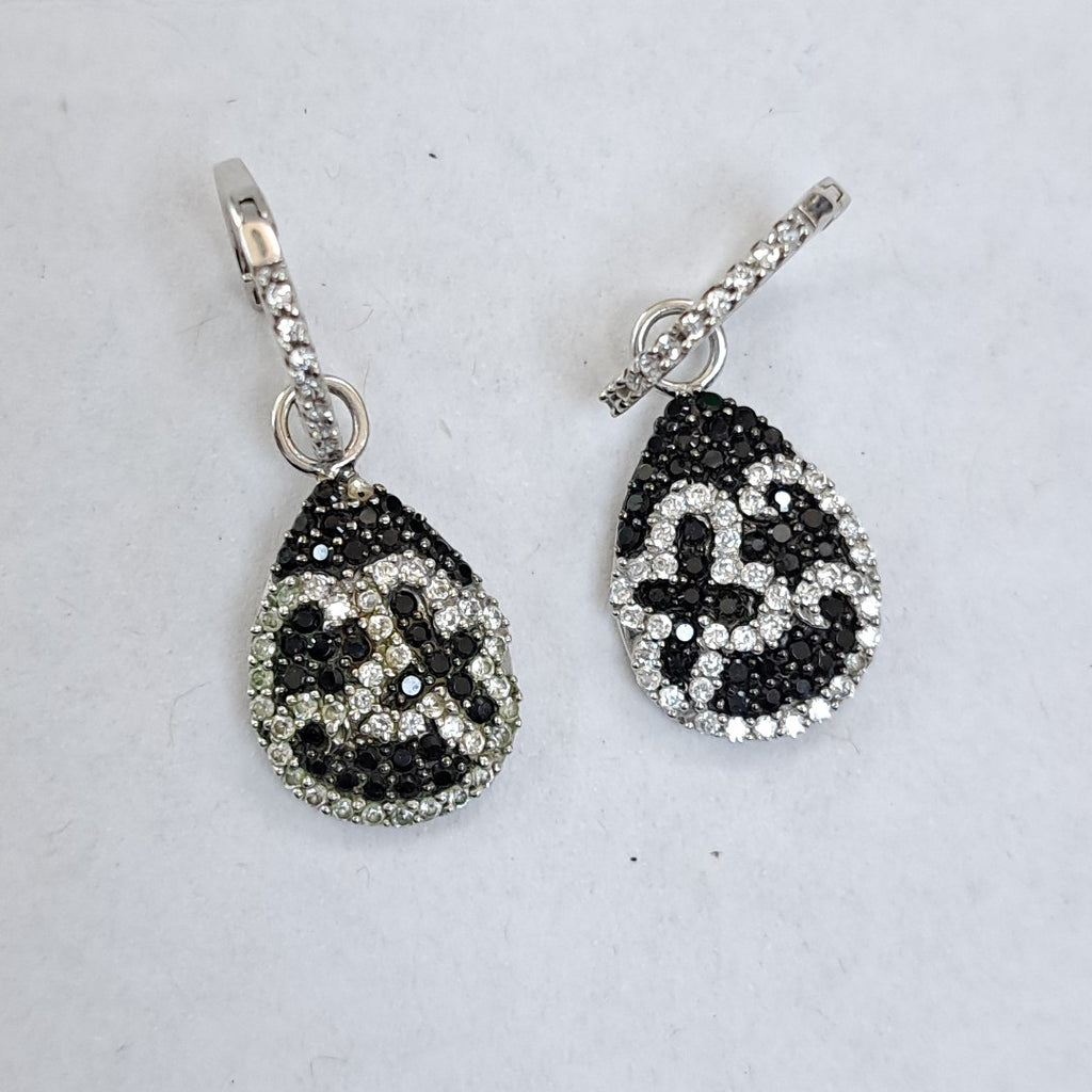 ARETES PAR ORO, ORO BLANCO 14 K 4.2 GRMS (SEMINUEVO)