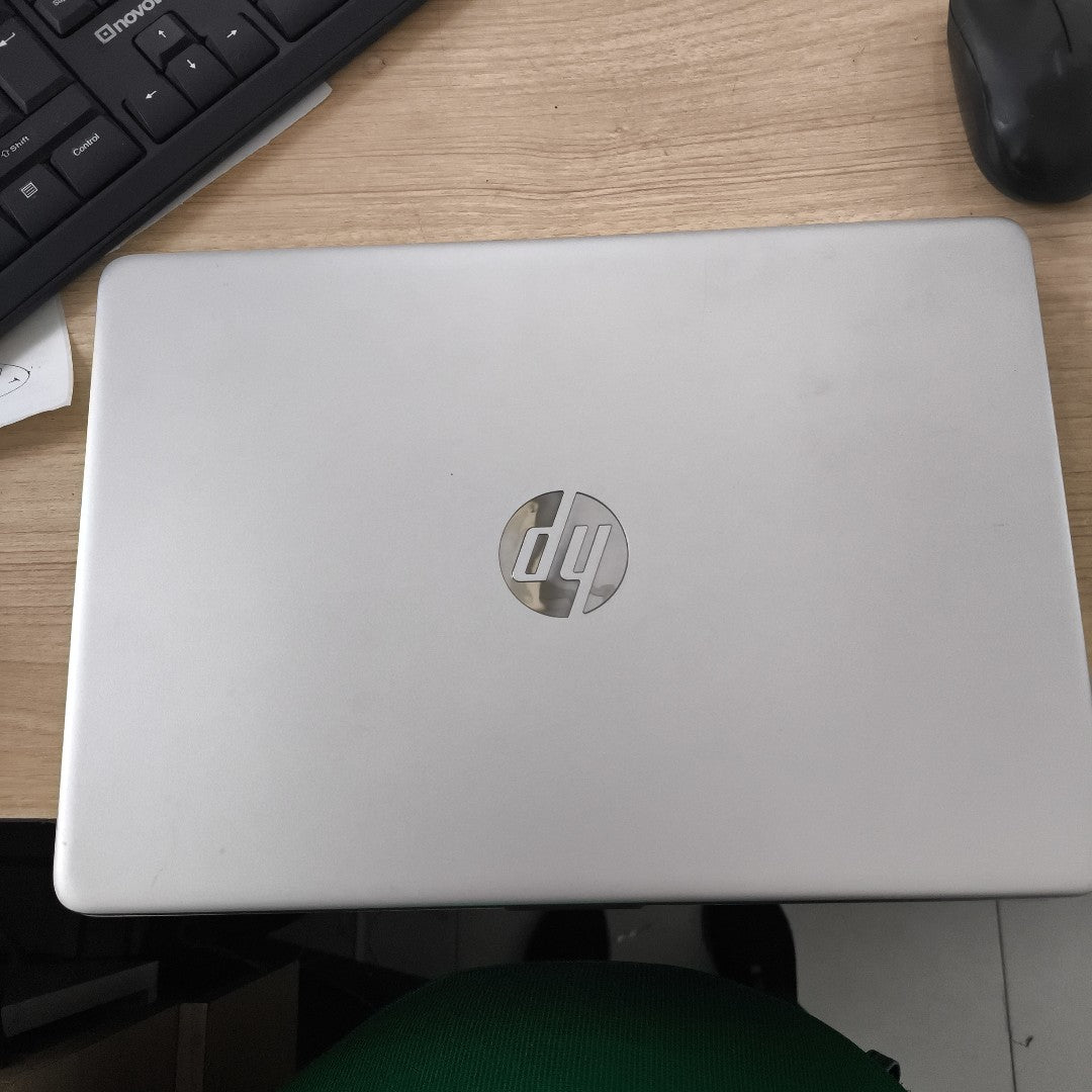 LAPTOP HP 14-DQ0530LA(2024) 256 GB SSD 8 GB RAM (SEMINUEVO)
