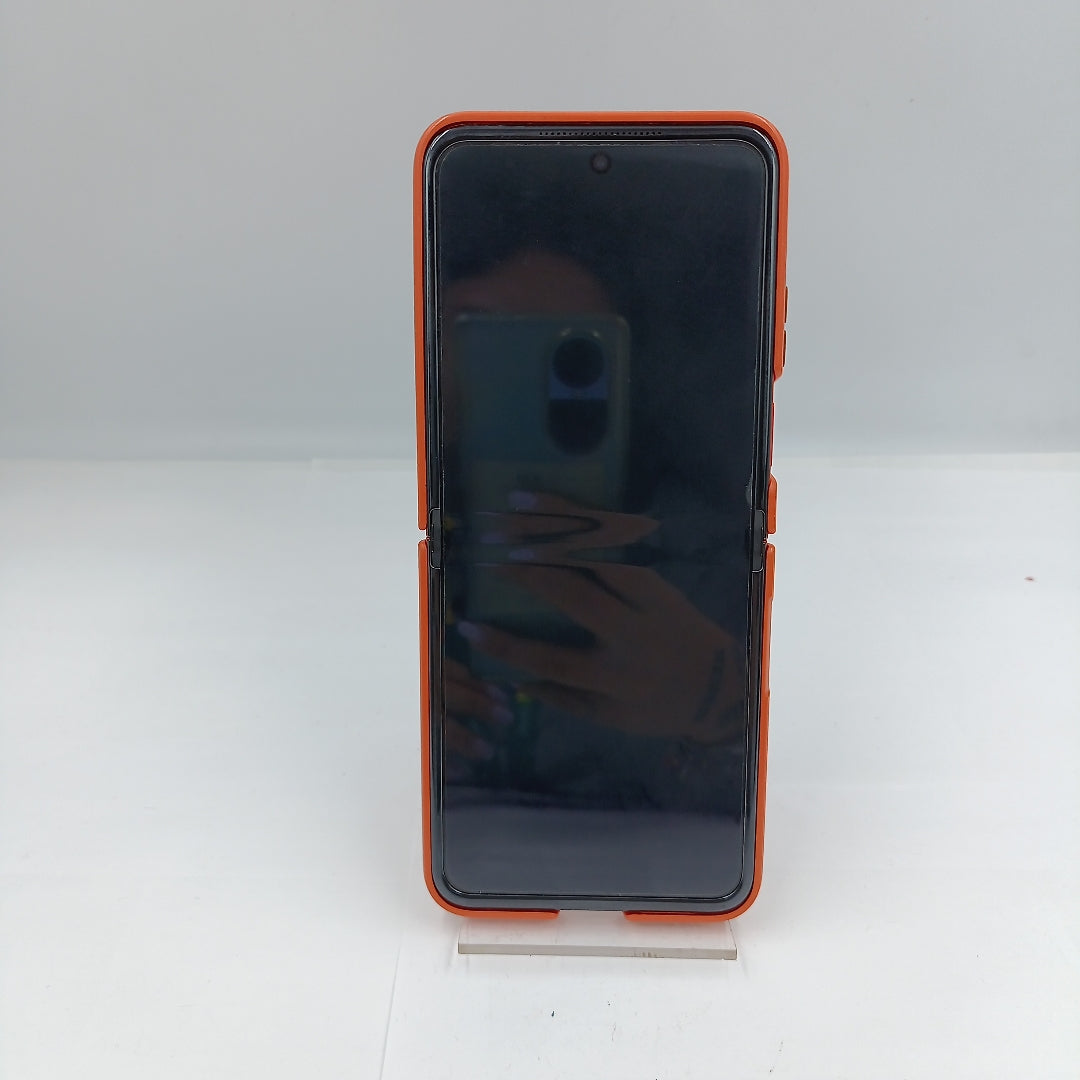 CELULAR MOTOROLA RAZR 50 5G XT2453-1 512 GB 12 GB RAM (SEMINUEVO)
