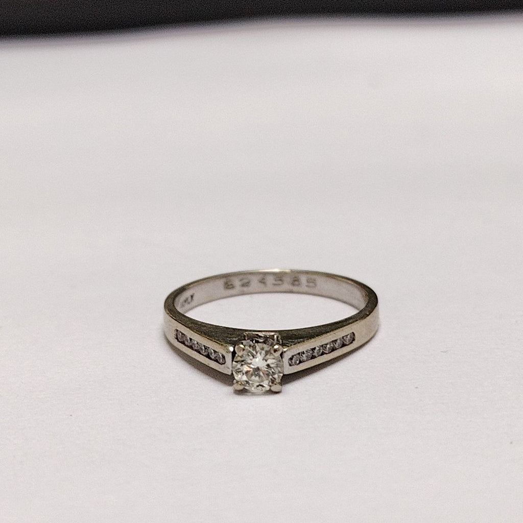 ANILLO ORO, ORO BLANCO 14 K 2.5 GRMS (SEMINUEVO)
