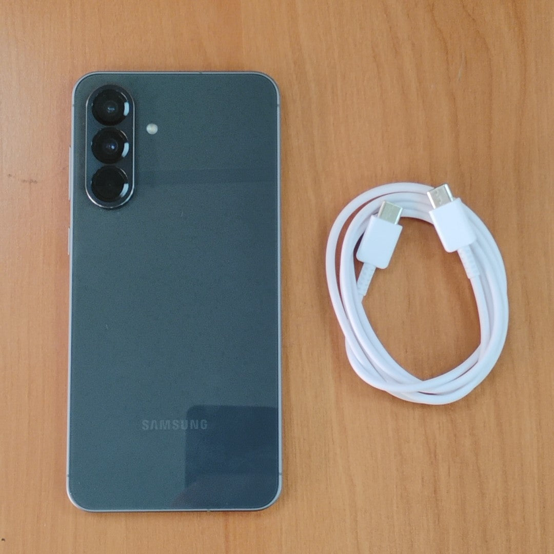 CELULAR SAMSUNG GALAXY A56 SM-A566E (2025) 128 GB 8 GB RAM (SEMINUEVO)