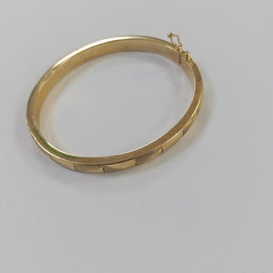 PULSERA RIGIDA ORO 10 K 10.3 GRMS (SEMINUEVO)