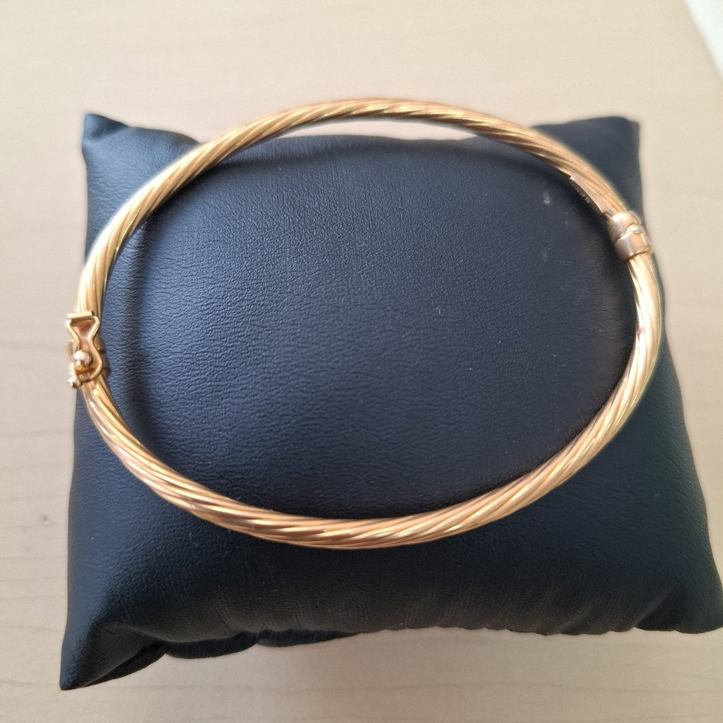 PULSERA RIGIDA ORO 14 K 4.3 GRMS (SEMINUEVO)