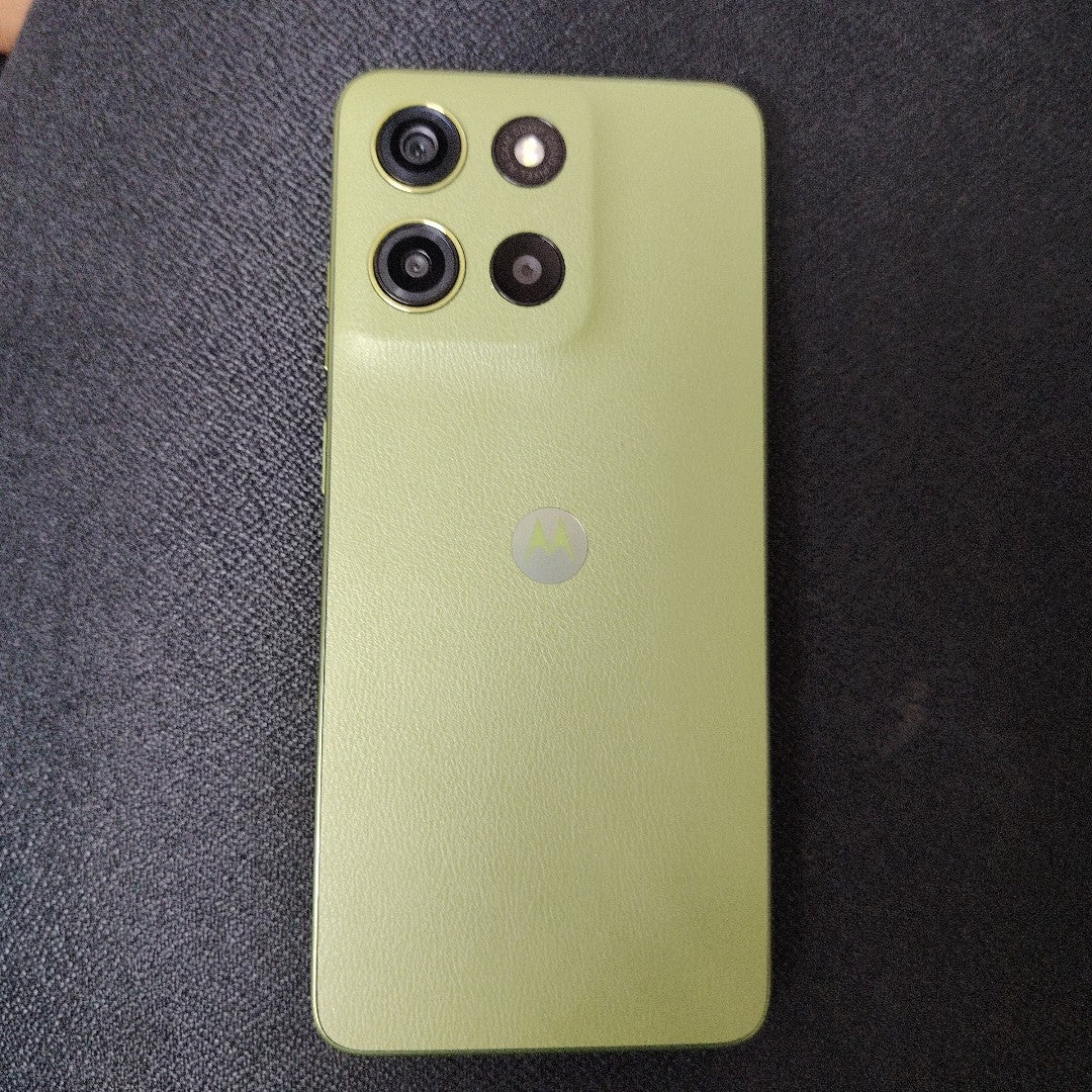 CELULAR MOTOROLA MOTO G15 XT2521-2 (2025) 256 GB 4 GB RAM (SEMINUEVO)