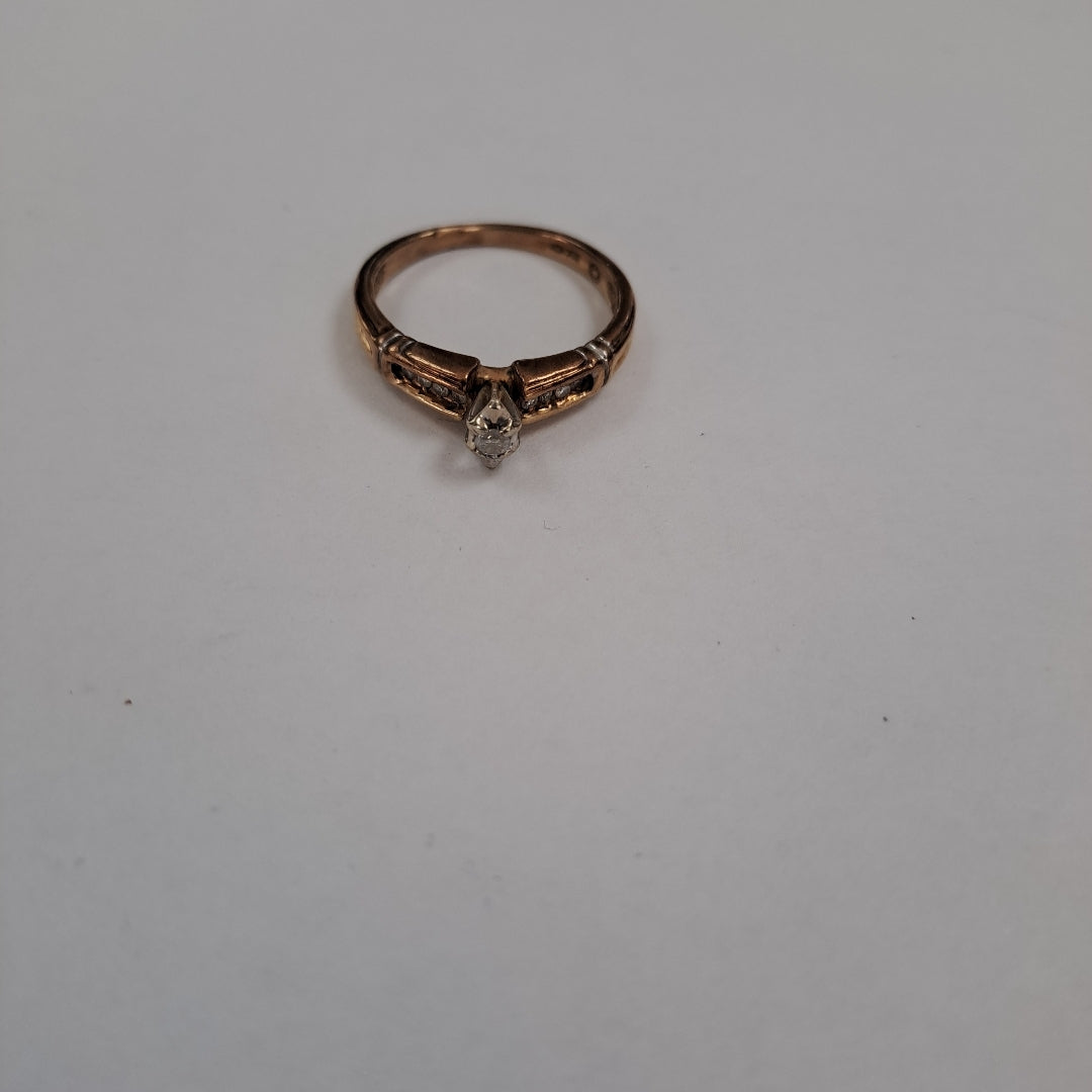 ANILLITO,SOLITARIO ORO 10 K 2,50 GRMS (SEMINUEVO)