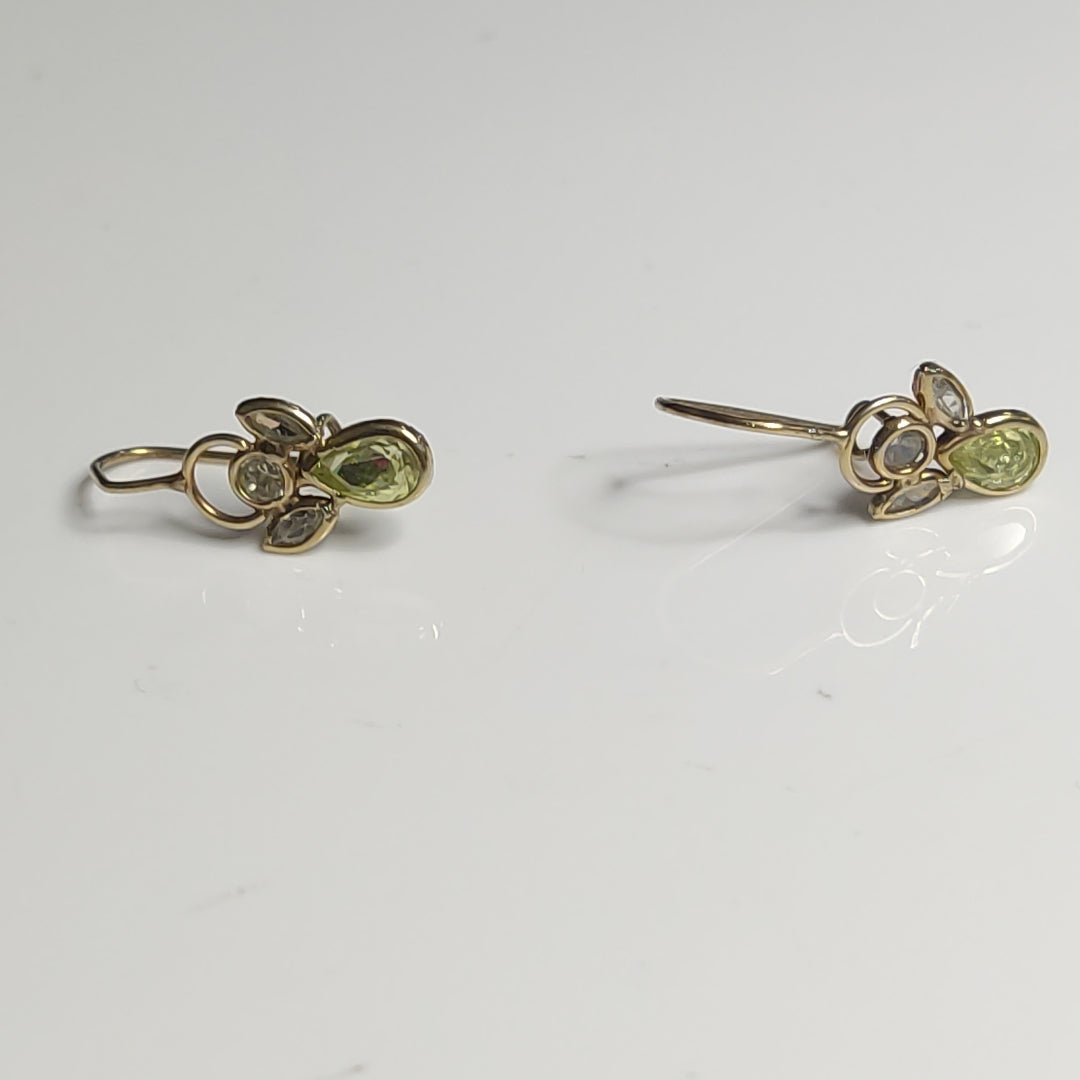 ARETES PAR ORO 8 K 1 GRMS (SEMINUEVO)