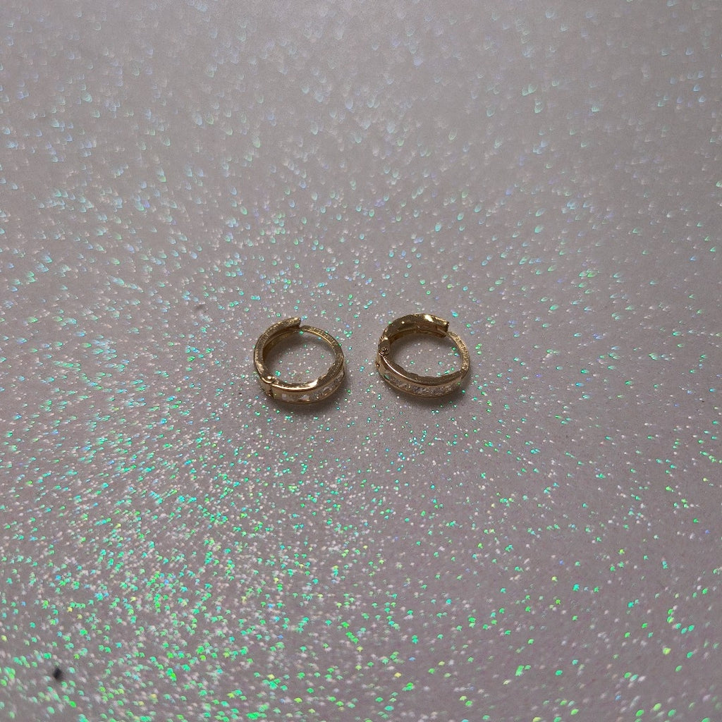 ARRACADAS PAR ORO 8 K 1.2 GRMS (SEMINUEVO)