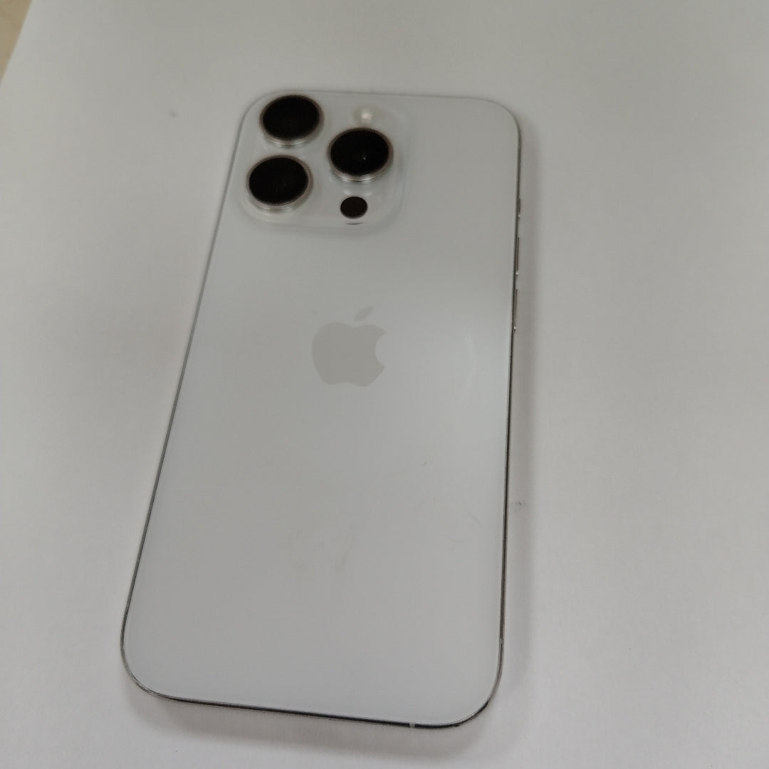 CELULAR APPLE IPHONE 15 PRO A3101 256 GB 8 GB RAM (SEMINUEVO)
