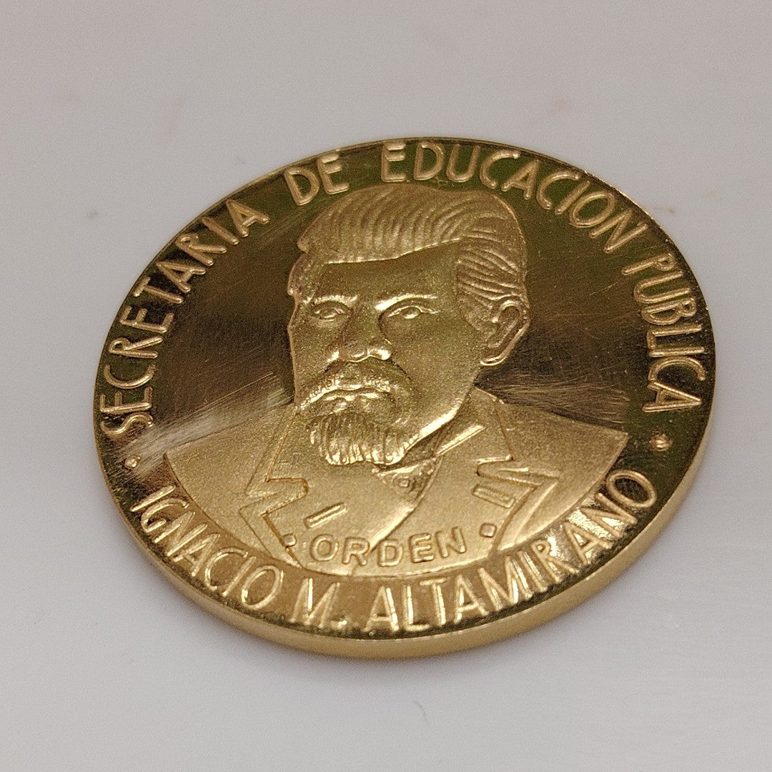 MEDALLA CONMEMORATIVA ORO 21 K 42.1 GRMS (SEMINUEVO)