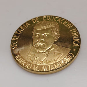 MEDALLA CONMEMORATIVA ORO 21 K 42.1 GRMS (SEMINUEVO)