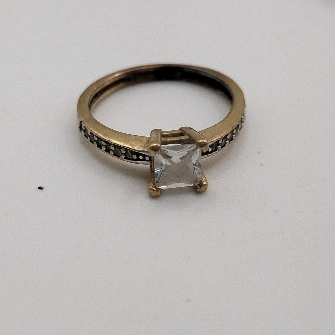SOLITARIO ORO 10 K 2,40 GRMS (SEMINUEVO)