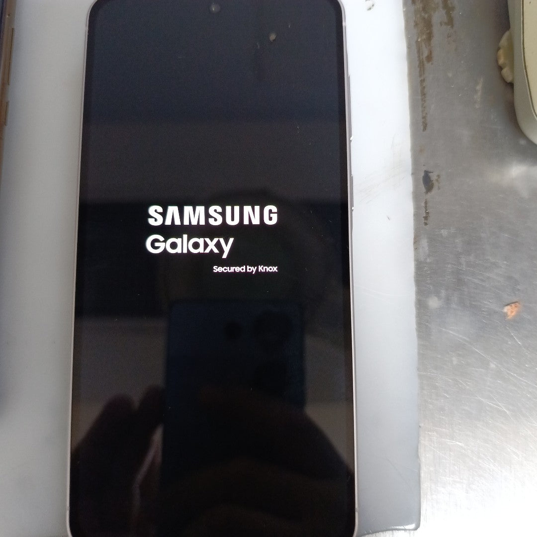 CELULAR SAMSUNG GALAXY A56 SM-A566E (2025) 256 GB 8 GB RAM (SEMINUEVO)
