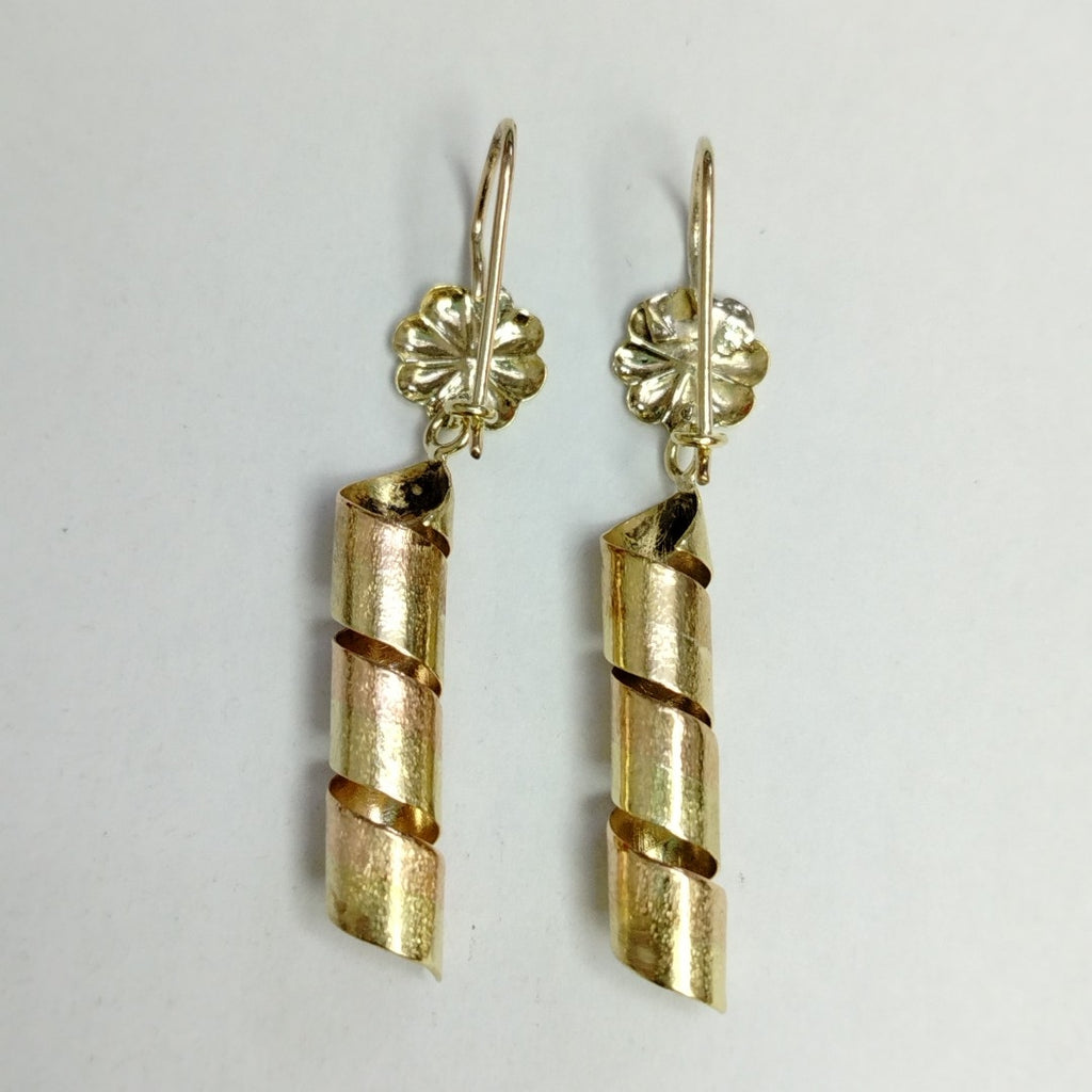 ARETES PAR ORO, ORO COMBINADO 10 K 1.3 GRMS (SEMINUEVO)
