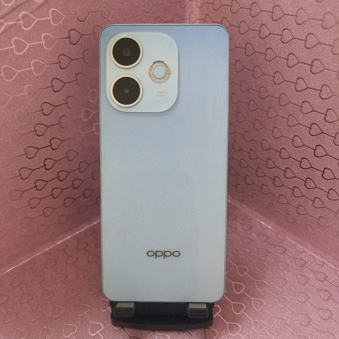 CELULAR OPPO A5 PRO CPH2711 (2025) 256 GB 8 GB RAM (SEMINUEVO)