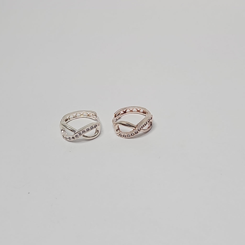 HUGGIES INFINITO CIRCONIAS PLATA .925 2.4 GR (NUEVO)
