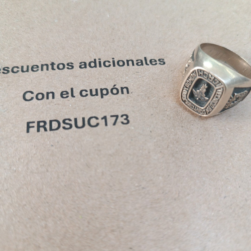 ANILLO DE GRADUACIÓN ORO 8 K 11.2 GRMS (SEMINUEVO)