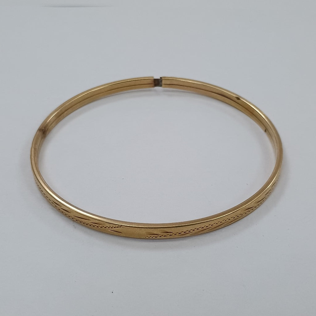 PULSERA RIGIDA ORO 10 K 4.7 GRMS (SEMINUEVO)