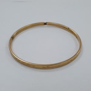 PULSERA RIGIDA ORO 10 K 4.7 GRMS (SEMINUEVO)