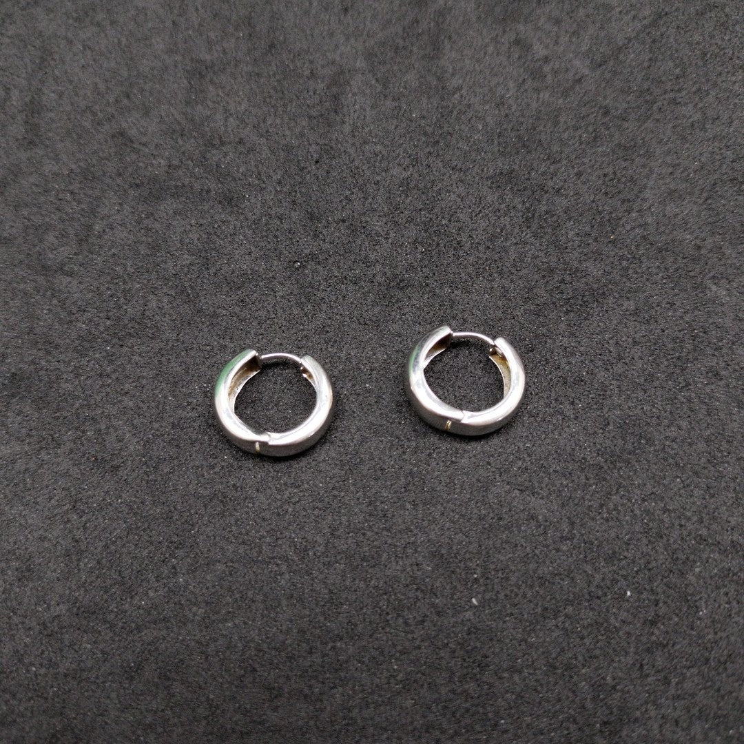 ARRACADAS PAR ORO BLANCO 14 K 2,10 GRMS (SEMINUEVO)