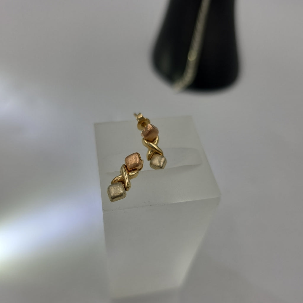BROQUELES PAR ORO 14 K 1.6 GRMS (SEMINUEVO)