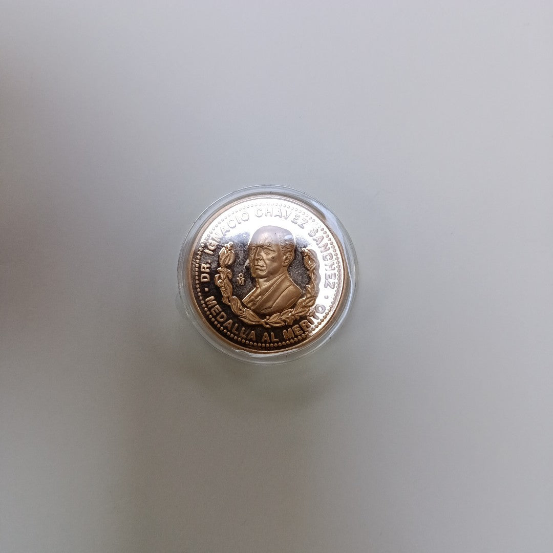 MEDALLA CONMEMORATIVA ORO 21 K 24.7 GRMS (SEMINUEVO)