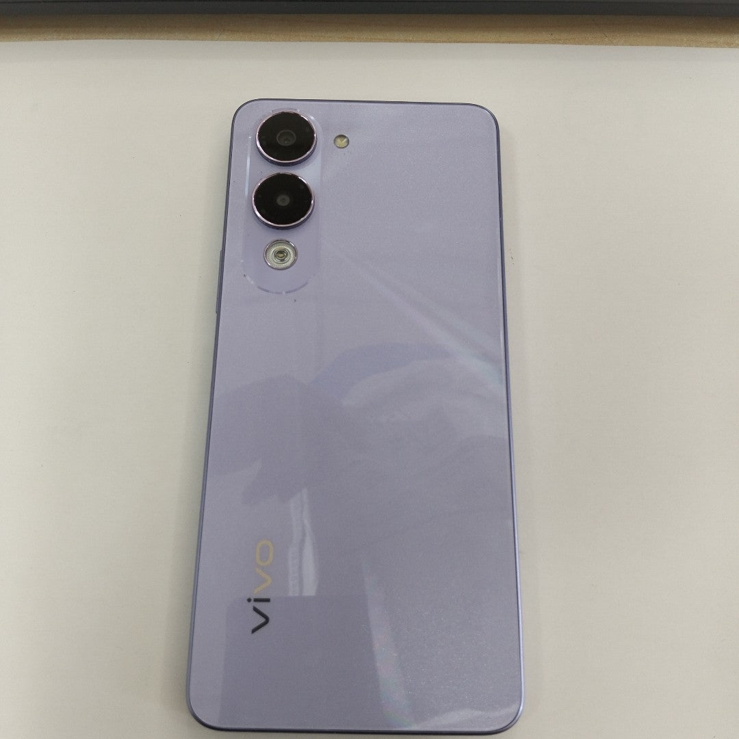 CELULAR VIVO Y04 V2430 (2025) 256 GB 4 GB RAM (SEMINUEVO)