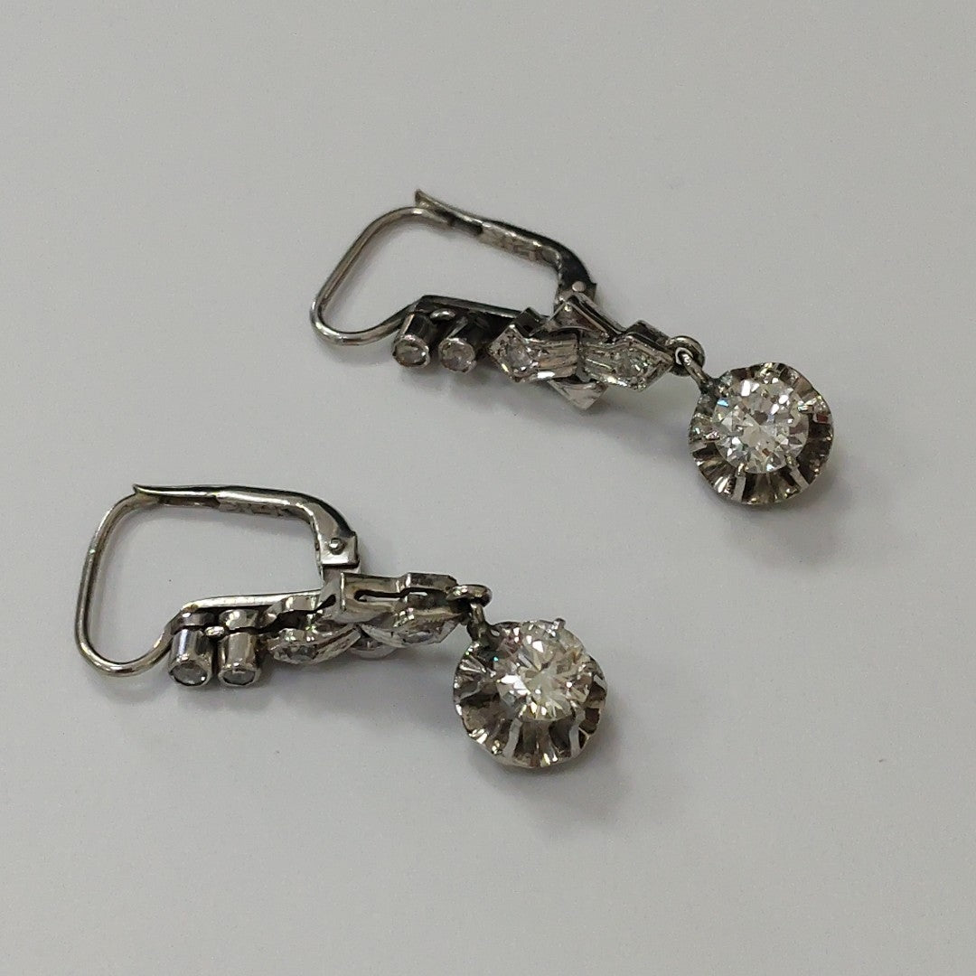 ARETES PAR ORO BLANCO 10 K 3.5 GRMS (SEMINUEVO)