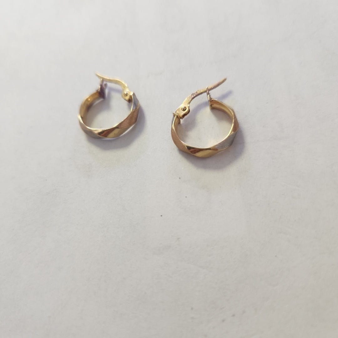 ARRACADAS PAR ORO 10 K 0.8 GRMS (SEMINUEVO)