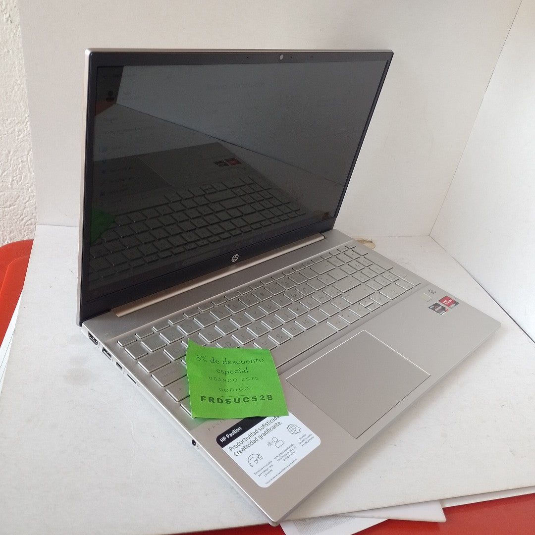 LAPTOP HP PAVILION 15-EH1021LA (2022) 512 GB SSD 16 GB RAM (SEMINUEVO)