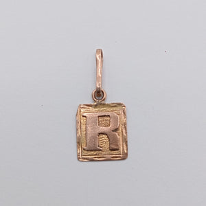 DIJE ORO 10 K 0.7 GRMS (SEMINUEVO)