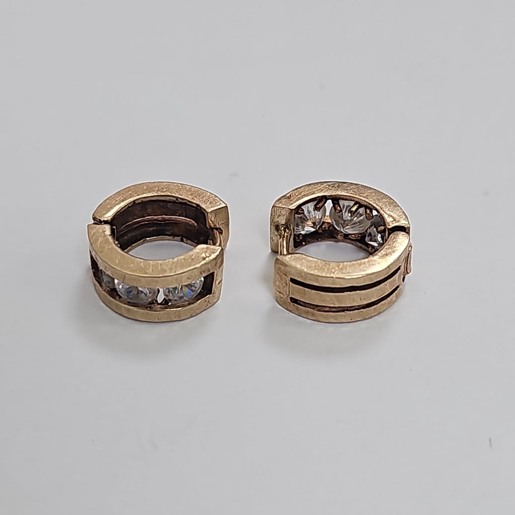 ARRACADAS PAR ORO 14 K 3.3 GRMS (SEMINUEVO)