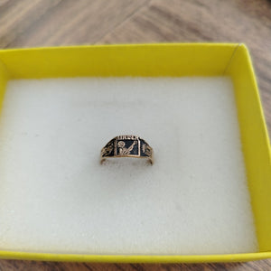 ANILLO DE GRADUACIÓN ORO 8 K 1.1 GRMS (SEMINUEVO)
