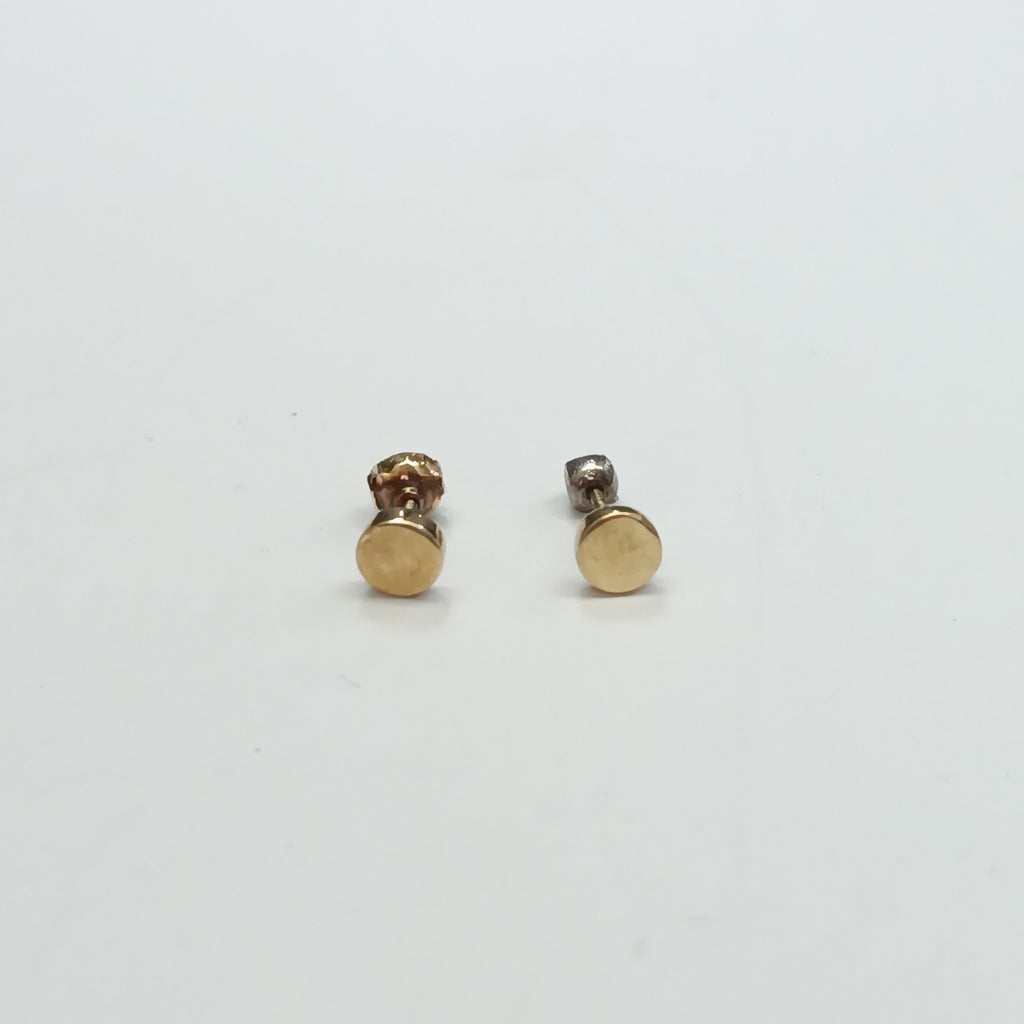 BROQUELES PAR ORO 10 K 0.5 GRMS (SEMINUEVO)