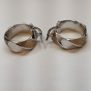 ARRACADAS PAR ORO, RODIADO 14 K 2.4 GRMS (SEMINUEVO)