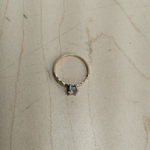 ANILLITO ORO 14 K 1.1 GRMS (SEMINUEVO)