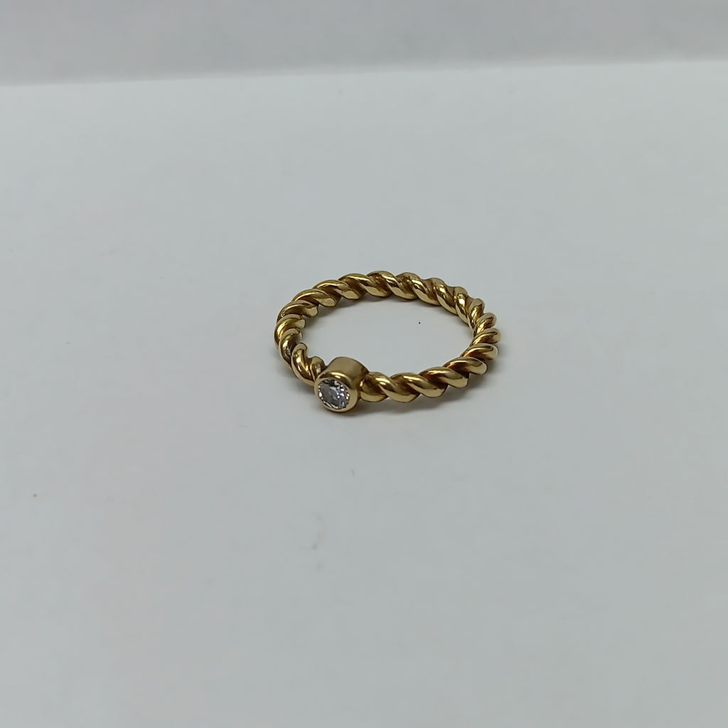 SOLITARIO ORO 18 K 3.2 GRMS (SEMINUEVO)