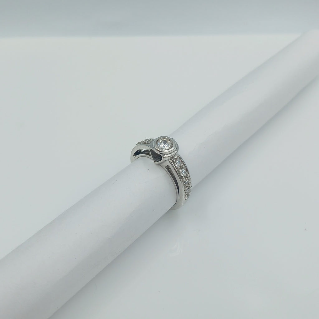 ANILLO ORO BLANCO 14 K 6.9 GRMS (SEMINUEVO)